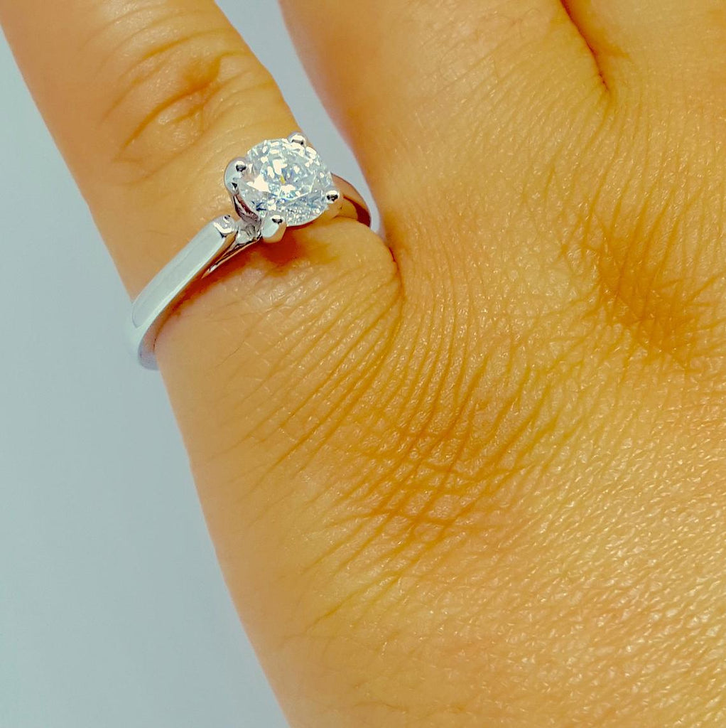 Solitaire Engagement Ring / 1.00 Carat Moissanite Solitaire/Bridal Ring