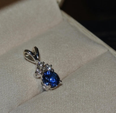 6mm Sapphire Pendant / Sapphire and Diamond necklace