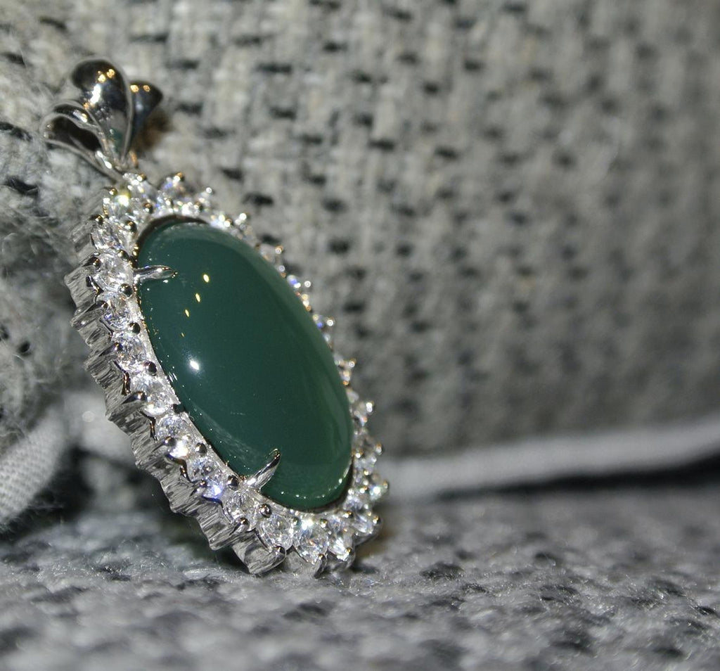 14k White Gold Pendant / Natural Green Nephrite Jade Cabochon Oval